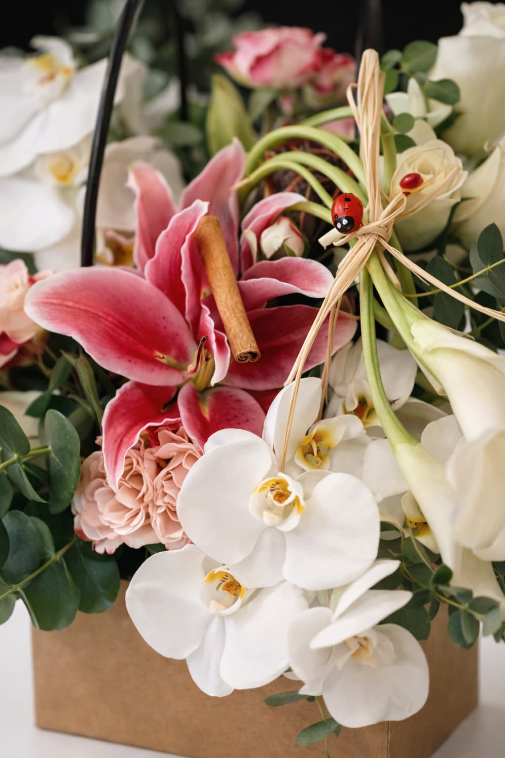 Zarafet Bahçesi Orkide, Lilyum ve Gala Tasarımı